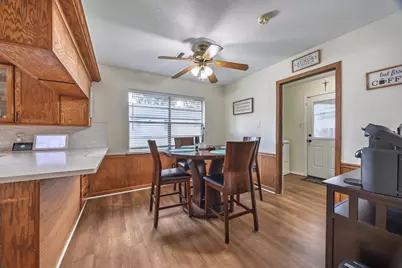 502 Red Bud Ln, Baytown, TX 77520 - Photo 22