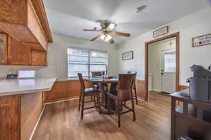 502 Red Bud Ln, Baytown, TX 77520 - Photo 22