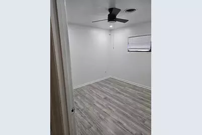5427 Heatherbrook Drive, Houston, TX 77045 - Photo 2