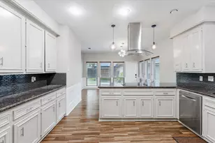 12015 Fawnview Dr, Houston, TX 77070 - Photo 8