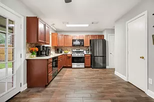 5616 Fargo Dr, Dickinson, TX 77539 - Photo 8