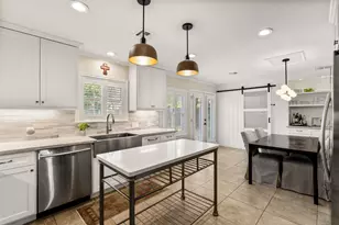 9605 Cedardale Dr, Houston, TX 77055 - Photo 8