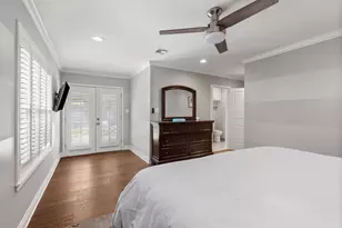 9605 Cedardale Dr, Houston, TX 77055 - Photo 18