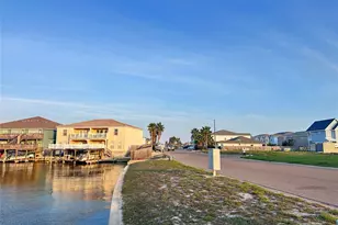 13997 Ports O Call Dr, Corpus Christi, TX 78418 - Photo 34