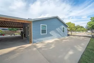 110 S 4th St, Conroe, TX 77301 - Photo 26