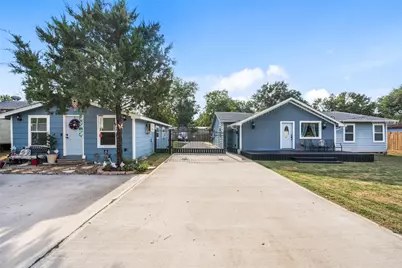 110 S 4th Street, Conroe, TX 77301 - Photo 4