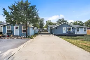 110 S 4th St, Conroe, TX 77301 - Photo 4