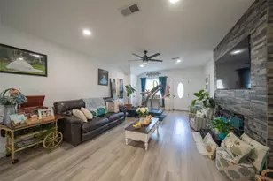 110 S 4th St, Conroe, TX 77301 - Photo 6