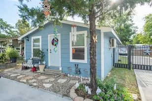 110 S 4th St, Conroe, TX 77301 - Photo 30