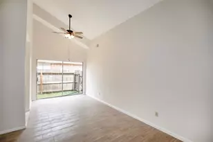 15106 Silverman St, Webster, TX 77598 - Photo 8
