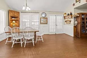 4902 Magnolia Ln, Old River Winfree, TX 77535 - Photo 8