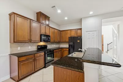 9206 Sunlight Oak Lane, Houston, TX 77070 - Photo 12