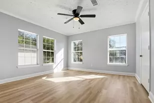 510 E Republic Ave, Baytown, TX 77520 - Photo 18