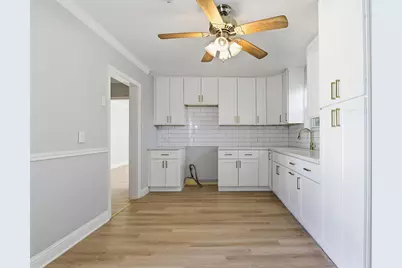 510 E Republic Avenue, Baytown, TX 77520 - Photo 12