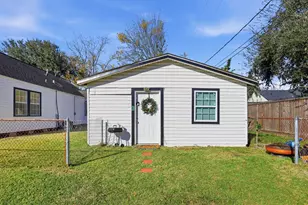 510 E Republic Ave, Baytown, TX 77520 - Photo 4