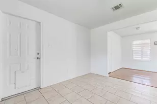 230 Bizerte St, Houston, TX 77022 - Photo 14
