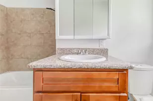 230 Bizerte St, Houston, TX 77022 - Photo 20
