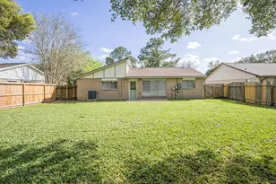 5904 Misty Meadow St, League City, TX 77573 - Photo 14