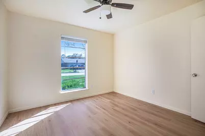 5904 Misty Meadow Street, League City, TX 77573 - Photo 8