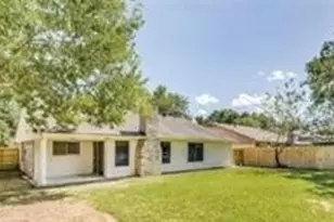 7602 Harpers Glen Ln, Houston, TX 77072 - Photo 12