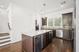 312 Eado Park Cir, Houston, TX 77020 - Photo 12