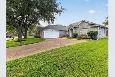 9618 Meadowchase Court, Houston, TX 77065 - Photo 2