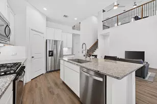 1502 Crystal Fls Dr, Montgomery, TX 77316 - Photo 18