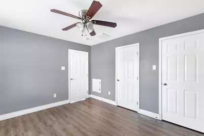 204 W James Street, Baytown, TX 77520 - Photo 22