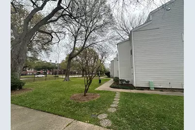 9809 Richmond Ave, Unit J-12, Houston, TX 77042 - Photo 24