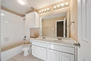 10 Dove Trace Cir, The Woodlands, TX 77382 - Photo 20