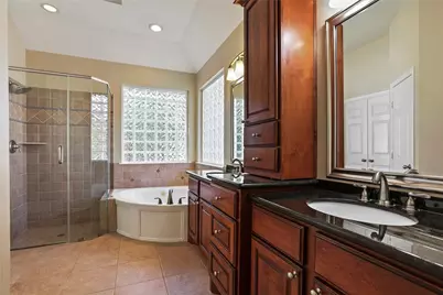 10 Dove Trace Circle, The Woodlands, TX 77382 - Photo 12