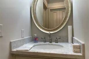 5911 Winsome Ln, Houston, TX 77057 - Photo 12