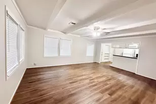 310 S Shanks St, Clute, TX 77531 - Photo 6