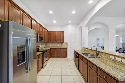 7014 Spruce View Court, Richmond, TX 77407 - Photo 8
