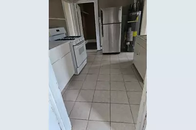 7301 Capitol Street #6, Houston, TX 77011 - Photo 4