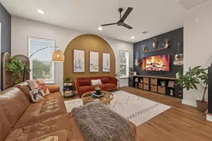 1113 W 15th 1/2 St, Houston, TX 77008 - Photo 6