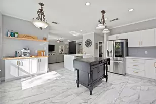 59 W Misty Morning Trce, The Woodlands, TX 77381 - Photo 6