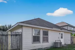 2730 Morgensen Dr, Houston, TX 77088 - Photo 6