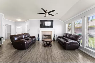 4511 Hunter Green Court, Fresno, TX 77545 - Photo 8