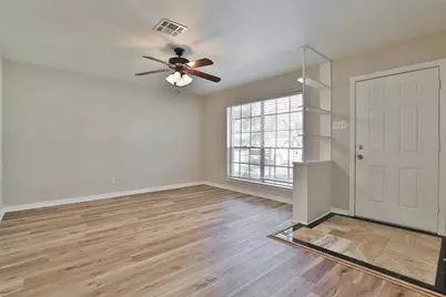 614 Kyle Street, Sugar Land, TX 77478 - Photo 6