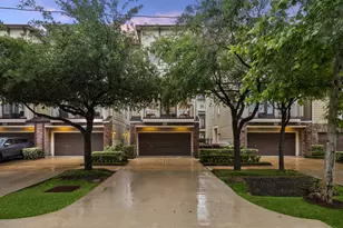 1107 W 24th St, Houston, TX 77008 - Photo 2