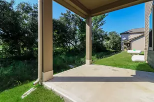 6630 Blimp Base Blvd, Hitchcock, TX 77563 - Photo 18