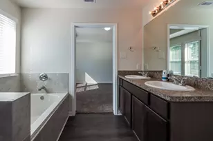 6630 Blimp Base Blvd, Hitchcock, TX 77563 - Photo 16