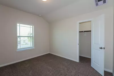 6630 Blimp Base Boulevard, Hitchcock, TX 77563 - Photo 14