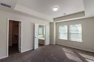 6630 Blimp Base Blvd, Hitchcock, TX 77563 - Photo 10