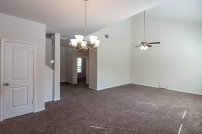 6630 Blimp Base Boulevard, Hitchcock, TX 77563 - Photo 6