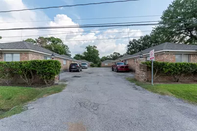 904 Ellena Road #16, Houston, TX 77076 - Photo 14