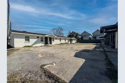 206 E 33rd Street #8, Houston, TX 77018 - Photo 2