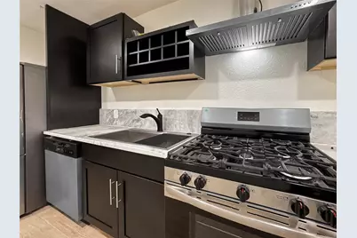 206 E 33rd Street #8, Houston, TX 77018 - Photo 12