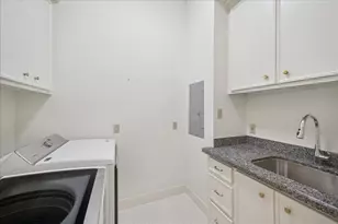 154 Glynn Way Dr, Houston, TX 77056 - Photo 24